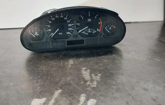 BMW 3 E46 Speedometer (instrument cluster) 6906884 62116906884 0263606265