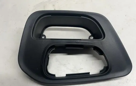 Dodge Challenger Gear shifter surround trim plastic 5RJ51TRMAA