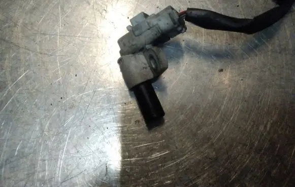Peugeot 307 Camshaft position sensor 9628559980
