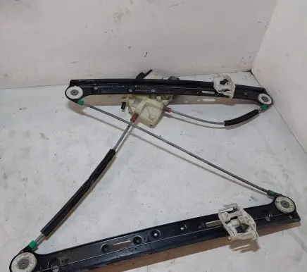 BMW X3 E83 Seat belt adjustment motor 007083011