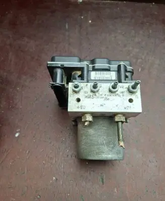 Mercedes-Benz B W245 ABS Pump A0064310812 0265235225 0265950618
