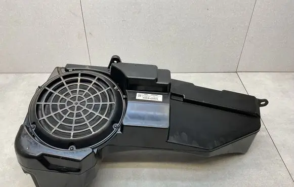 Audi A6 S6 C7 4G Subwoofer speaker 4G9035382A