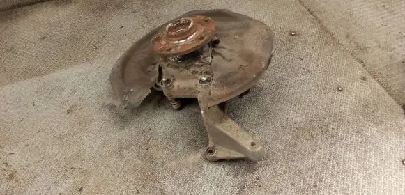 Skoda Yeti (5L) Rear wheel hub spindle/knuckle 