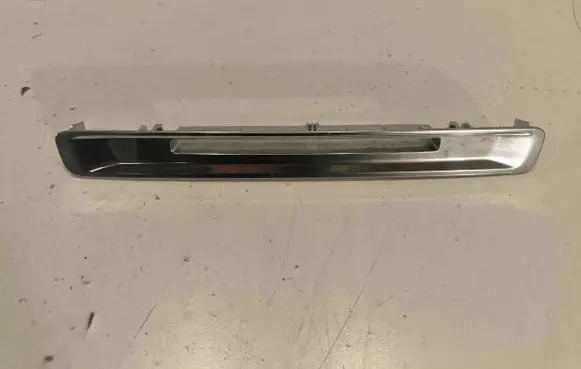 Volvo XC60 Radio/GPS head unit trim 30755359