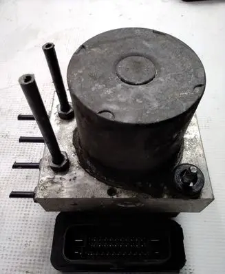Mercedes-Benz Sprinter W906 ABS Pump A9069005502 269799 ZGS001