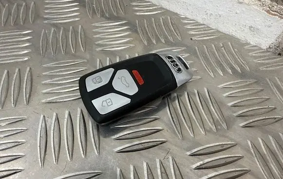 Ignition key/card