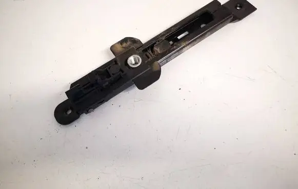 Volkswagen Polo IV 9N3 Seat belt adjustment rail 6q0857819c