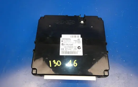 Hyundai i30 Keyless (KESSY) go control unit/module 95480A6905 97RI012406 5WY8JB4A