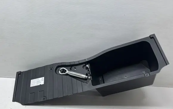 BMW X5 F15 Tool box 51477284306 7284306 17711410