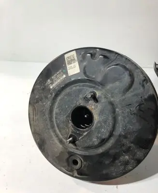 Volkswagen PASSAT B6 Brake booster 3C1614105AH 03787440014