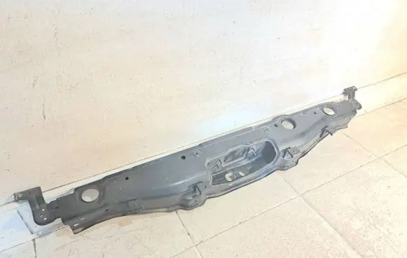 Hyundai i40 Radiator support slam panel