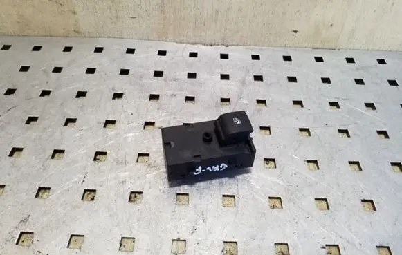 Opel Zafira C Electric window control switch 13301888