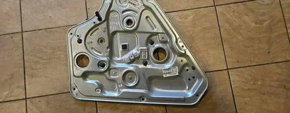 KIA Venga Rear window lifting mechanism without motor 834701P010 DNW034978 230820120415