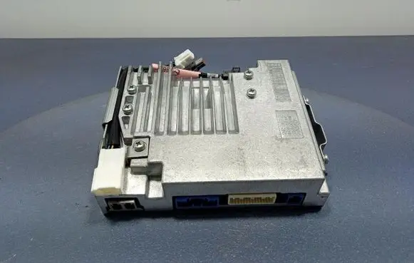 Mazda 3 II Aerial antenna amplifier BHS3669C0