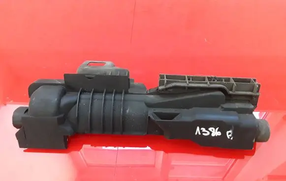 BMW X3 E83 Radiator support slam panel bracket 75302549