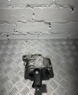 Volkswagen Golf VI Engine mount bracket 1K0199262