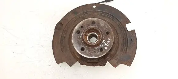 Mercedes-Benz ML W163 Rear wheel hub