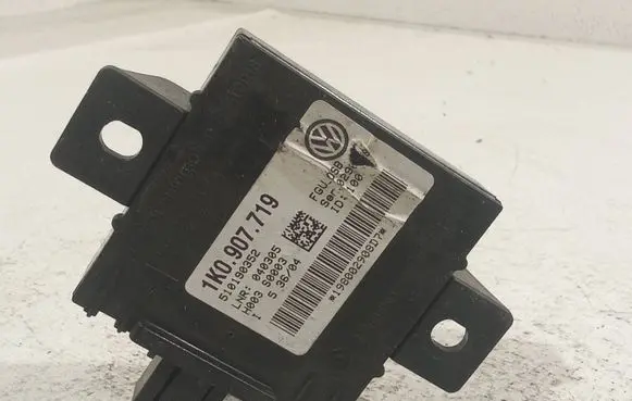 Volkswagen Touran I Alarm control unit/module 1K0907719 510190352 198002908D7