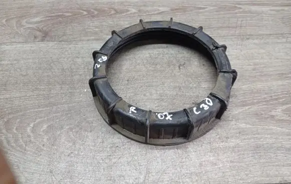 Volvo C30 In tank fuel pump screw locking ring/nut 2S619C385AA