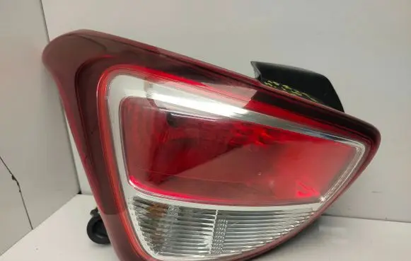 Hyundai i10 Rear/tail lights 2016R