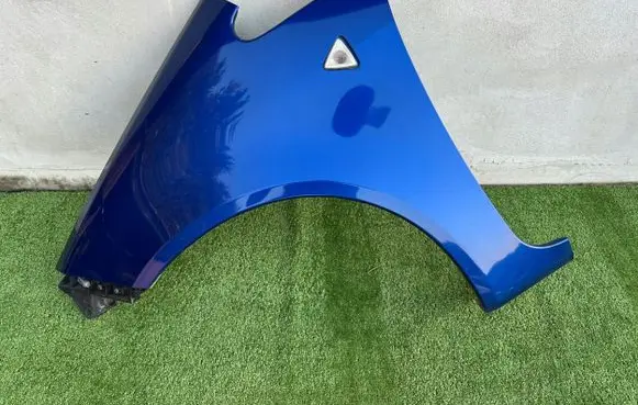 Mitsubishi Colt Fender