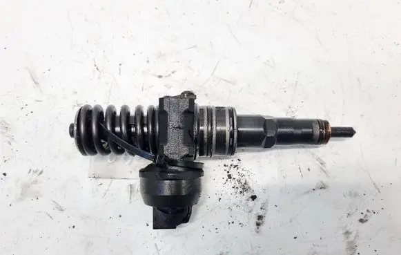 Skoda Superb B5 (3U) Fuel injector 038130073BJ