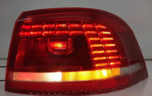 Volkswagen PASSAT B7 Rear/tail lights 3AF945208B 3af945310