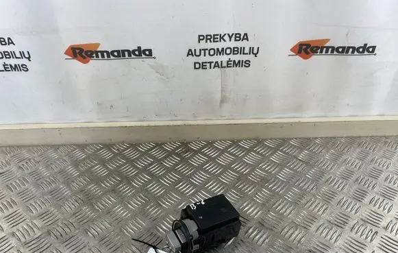 Volkswagen PASSAT B6 Ignition lock 3C0905843R