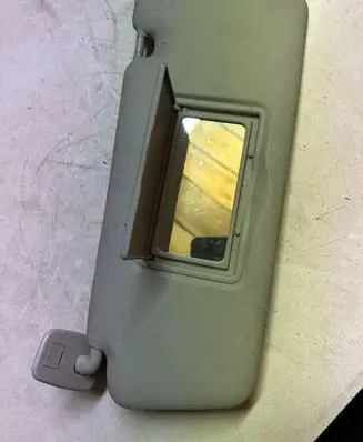 Renault Clio IV Sun visor 568142032