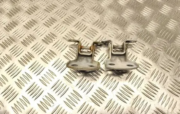Subaru Legacy Front door hinge set