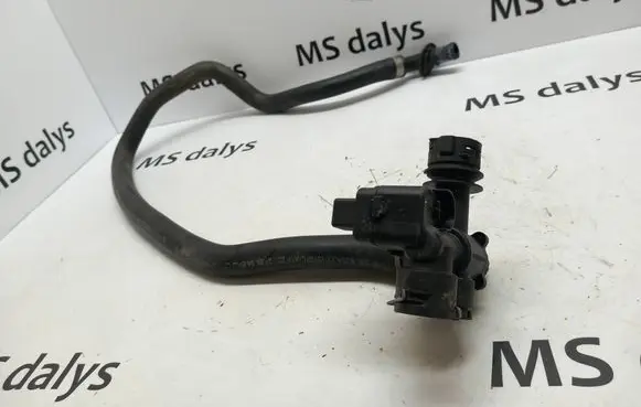 Mercedes-Benz E W211 Coolant heater control valve A2118320584 2118320584 A2118301296
