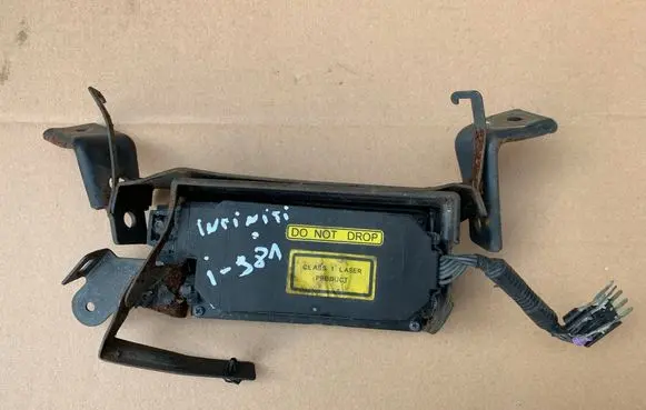 Infiniti QX50 (J50) Distronic sensor radar 284371UX3B