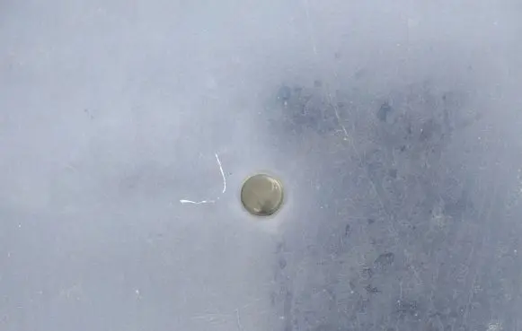 Windshield washer spray nozzle