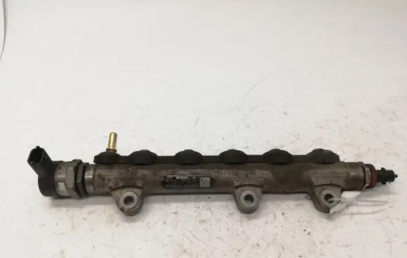 Nissan X-Trail T31 Fuel main line pipe