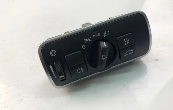 Volvo V60 Light switch 31443839