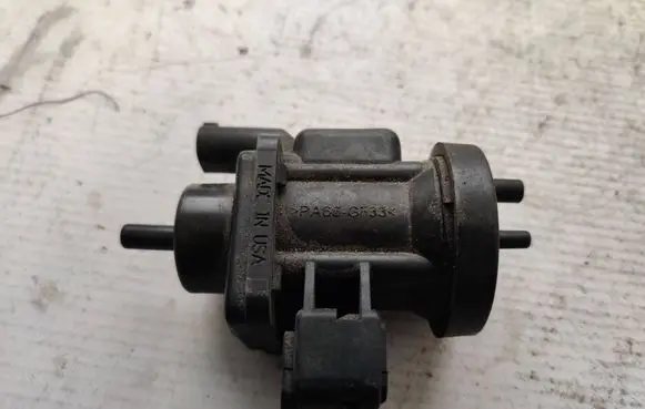 Mercedes-Benz Sprinter W901 W902 W903 W904 Turbo solenoid valve A0005450427