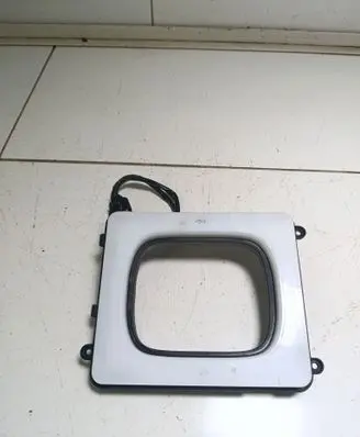 Hyundai Kona I Electric car charge socket cover 