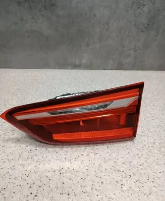 BMW X1 F48 F49 Tailgate rear/tail lights 7350696