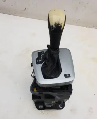Volvo XC90 Gear shifter/selector P08699416