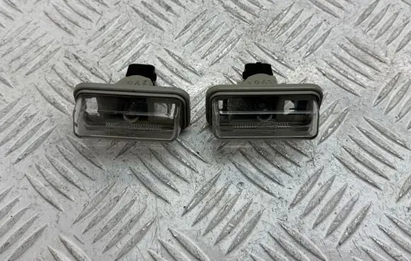 Toyota Avensis T250 Number plate light 8127005042 001479