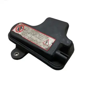 Vacuum air tank