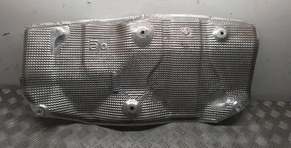 Lexus RX V Heat shield in engine bay 