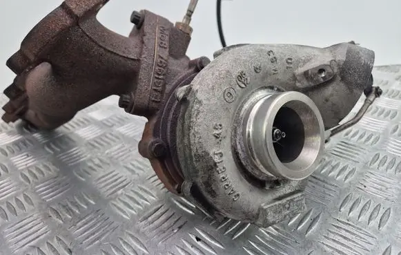 Mercedes-Benz C W204 Turbo A6460901080 6NW009228 L00436TB17V
