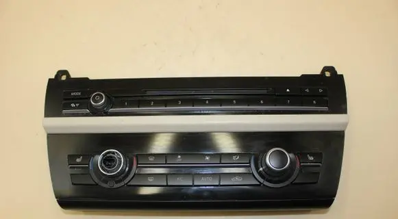 BMW 5 F10 F11 Climate control unit 9389025 0002370882 900256300031