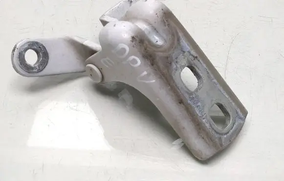 Opel Astra J Front door upper hinge
