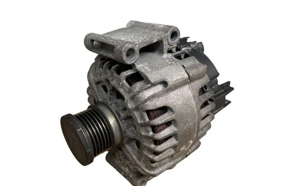 Mercedes-Benz C W204 Generator/alternator A0009067902 261034557