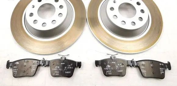 Volkswagen Tiguan Brake discs and calipers set 3Q0615601A