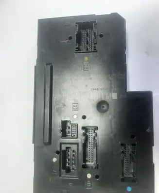 Mercedes-Benz C W204 Fuse module 5DK00922513 2049000902 2045458732