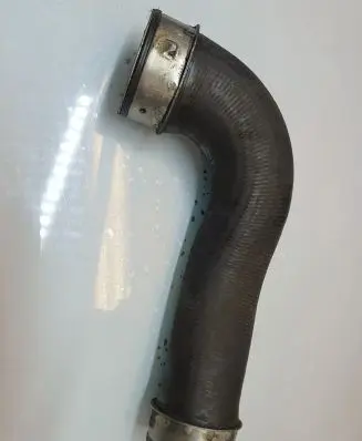 Volkswagen Golf V Intercooler hose/pipe 5674052