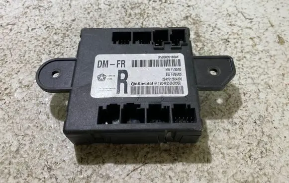 Dodge Challenger Door control unit/module 05035186AF 2841612804300 TZ4MF2536005CC